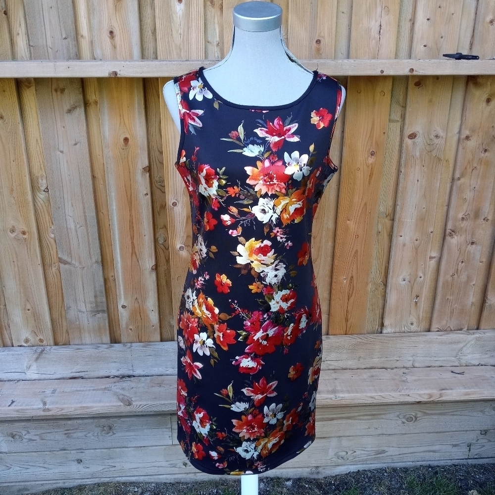 Nwt Cartise Metallic Floral Dress Size 8